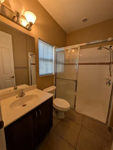 $2,700 | 2851 Prospect Road, Unit 701, Tamarac, FL 33309