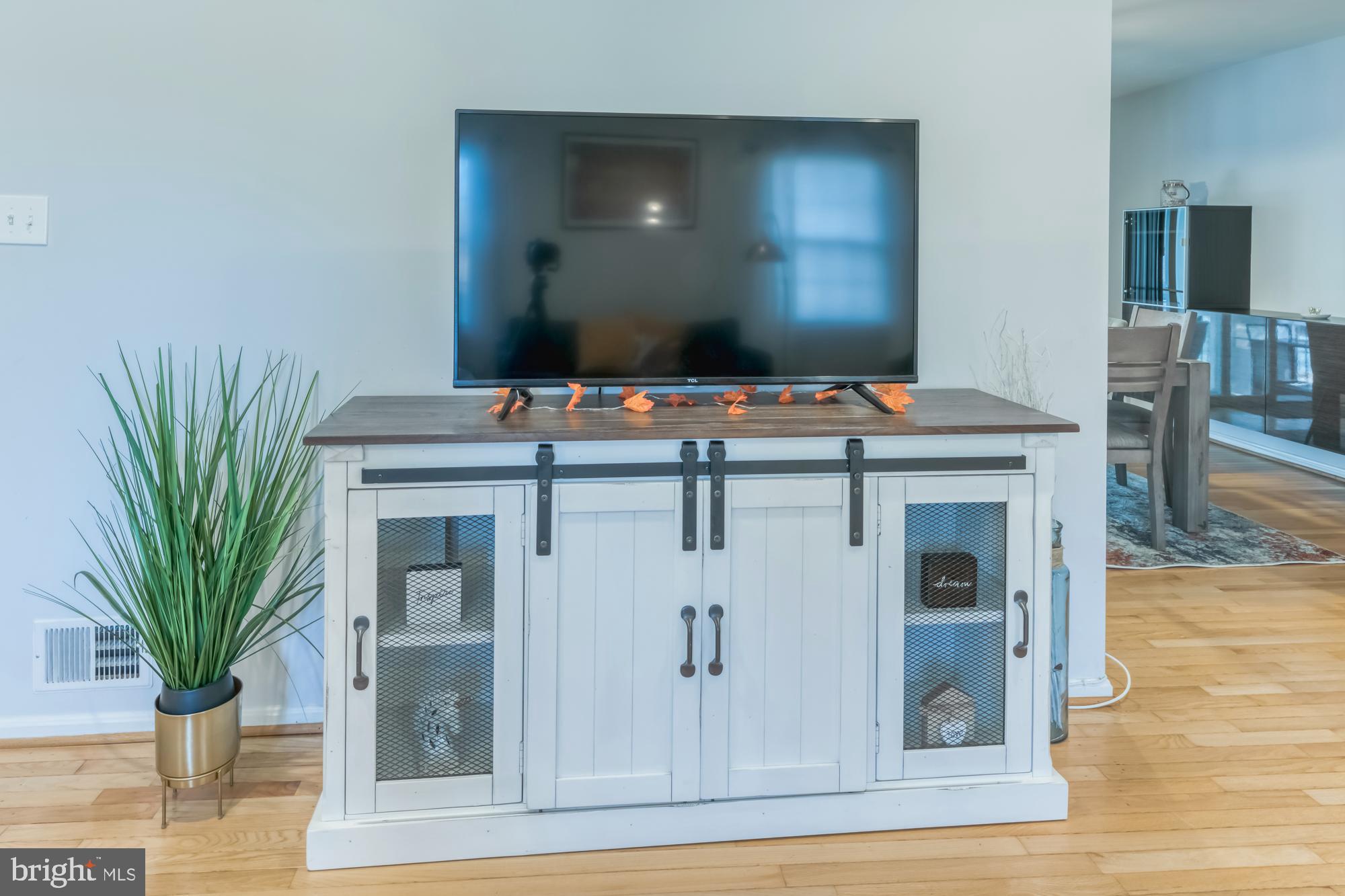 8303 Cagle Road Fort Washington, MD 20744 - Photo 8 of 35