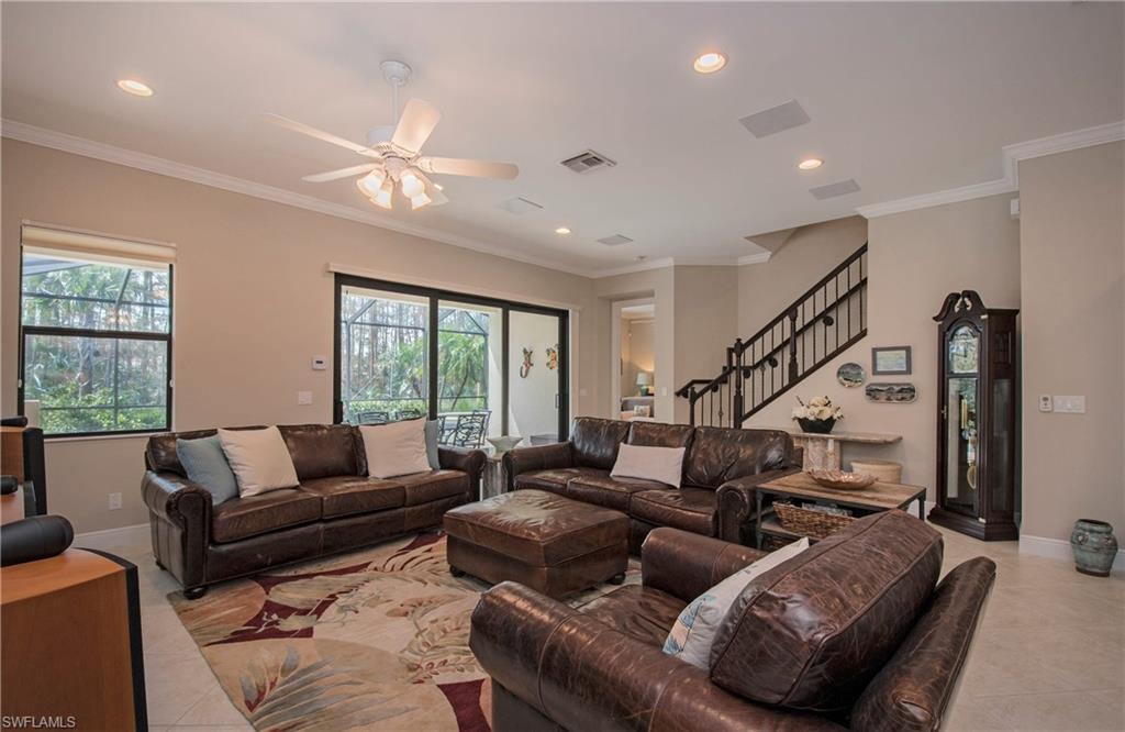4423 Raffia Palm Circle Naples, FL 34119 - Photo 5 of 25 Volumn ceilings & Crown molding throughout!
