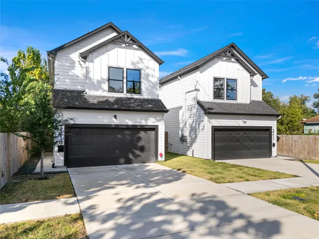 $2,250 | 2213 Lee Street, Houston, TX 77026