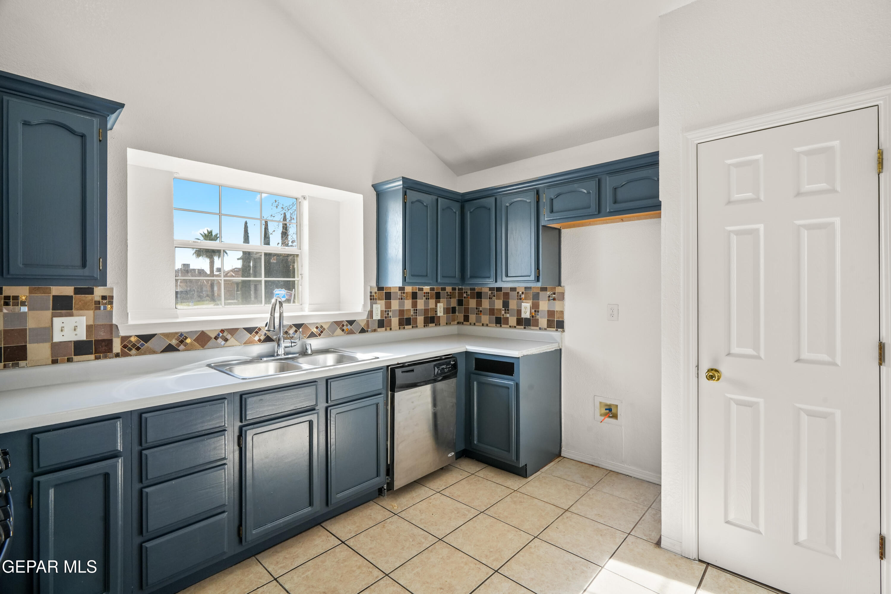 12611 Tierra Norte Road El Paso, TX 79938 - Photo 7 of 43 12611 Tierra Norte Rd-7