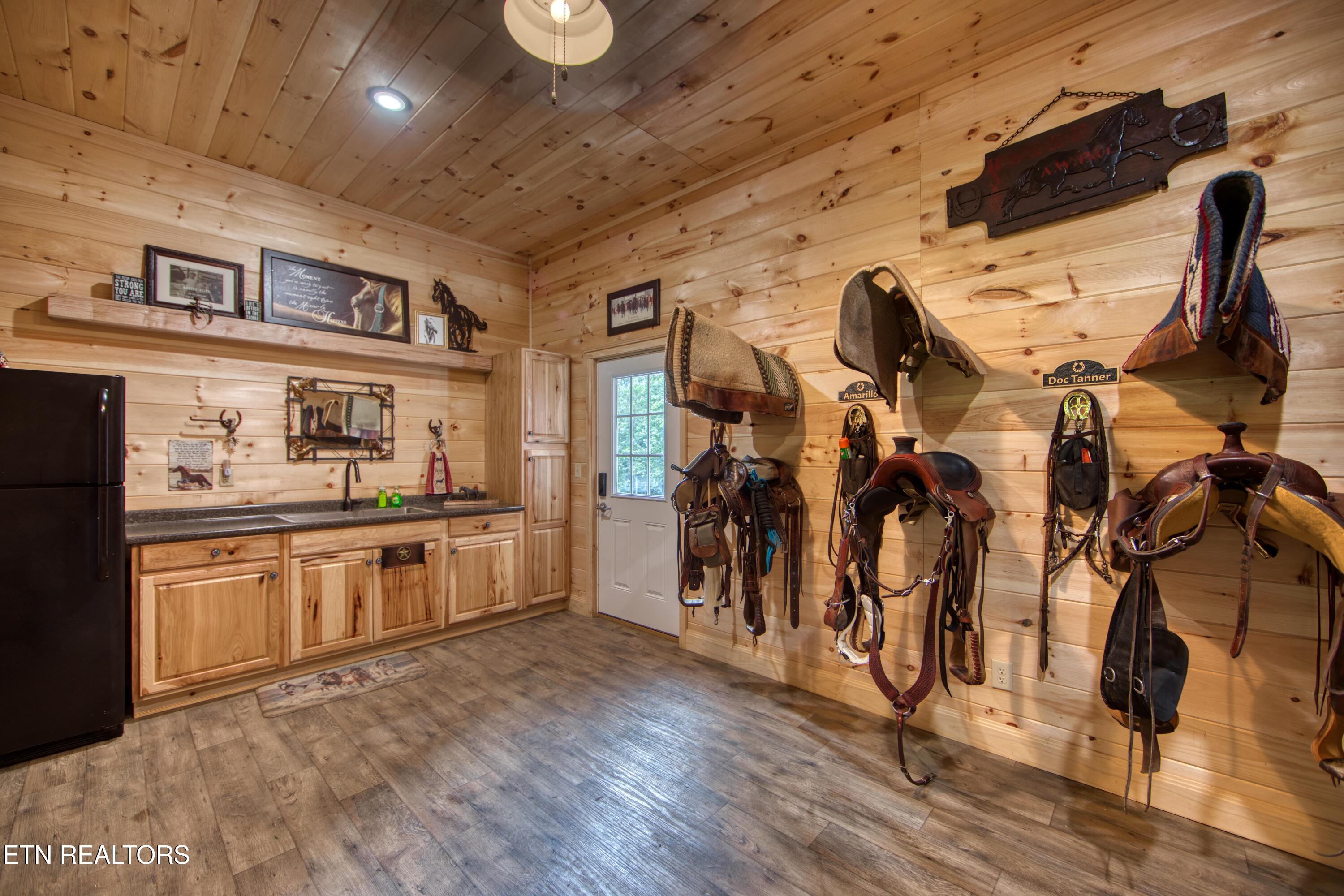 328 Briar Point Road Allardt, TN 38504 - Photo 46 of 57 EK3A9695