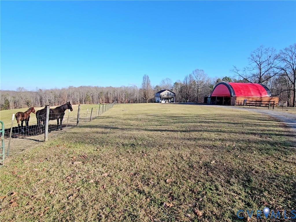 3814 South Constitution Route Dillwyn, VA 23936 - Photo 41 of 42 a view of a town with mountains in the background