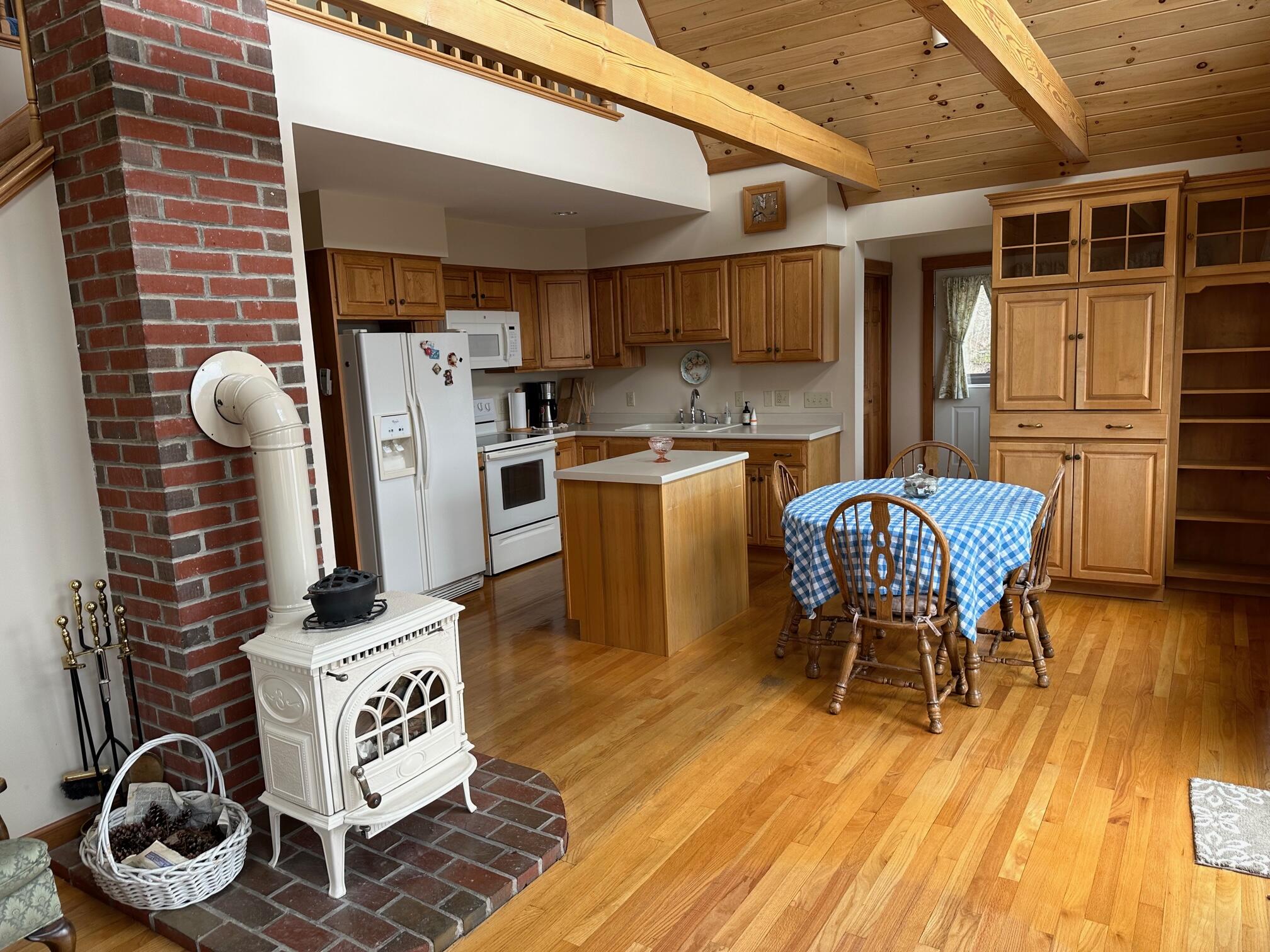 473 Shore Road Northport, ME 04849 - Photo 14 of 34 IMG_5134