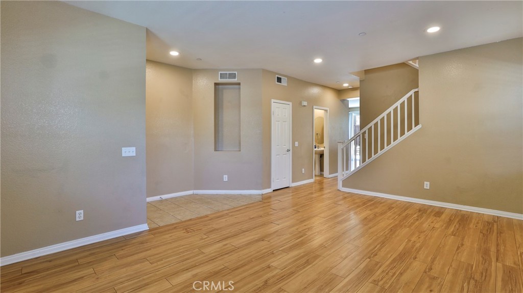 1765 Yvonne Court Riverside, CA 92501 - Photo 6 of 60