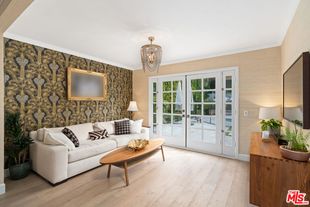 3156 Dona Emilia Drive Studio City, CA 91604 - Photo 12 of 43