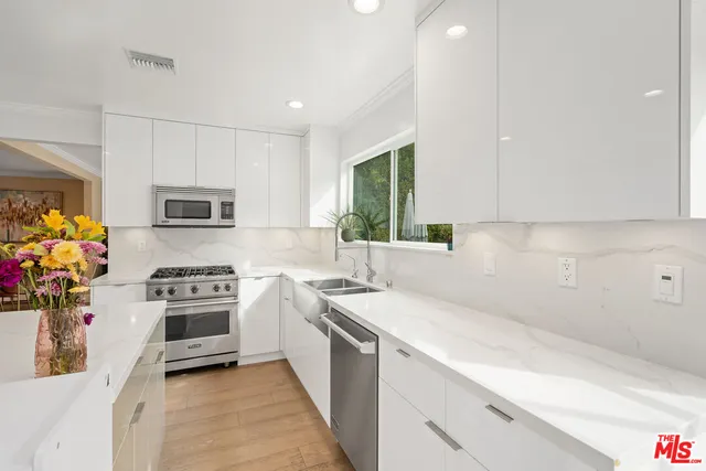 $3,100,000 | 3156 Dona Emilia Drive, Studio City, CA 91604