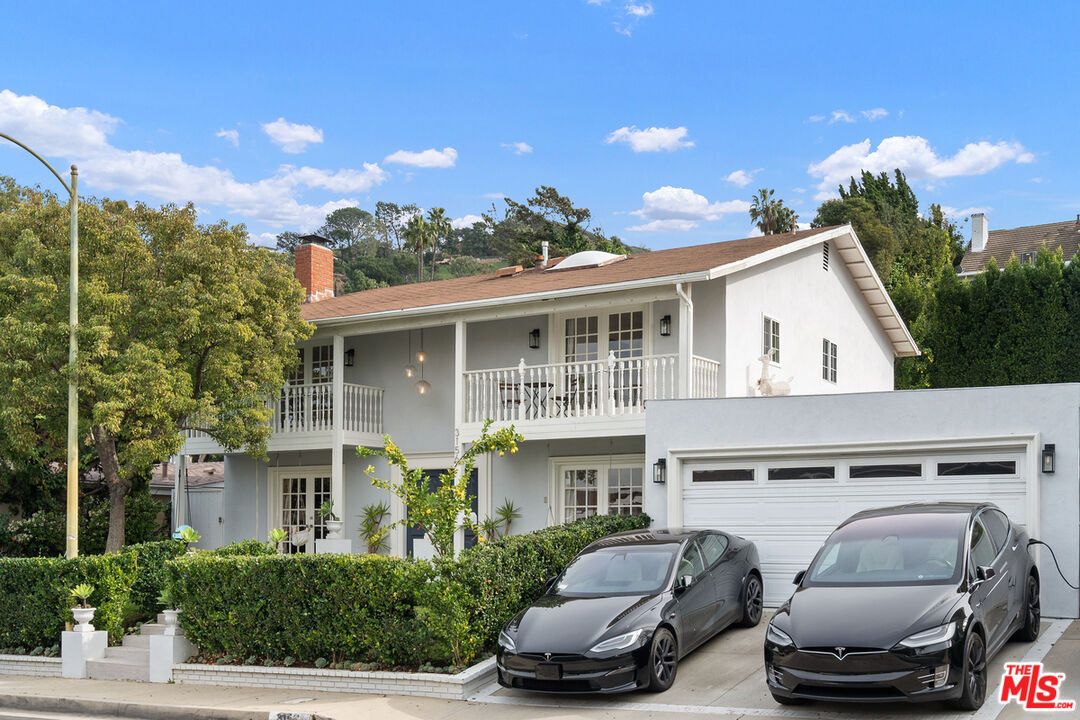 3156 Dona Emilia Drive Studio City, CA 91604 - Photo 2 of 43