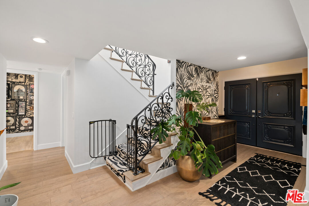 3156 Dona Emilia Drive Studio City, CA 91604 - Photo 23 of 43