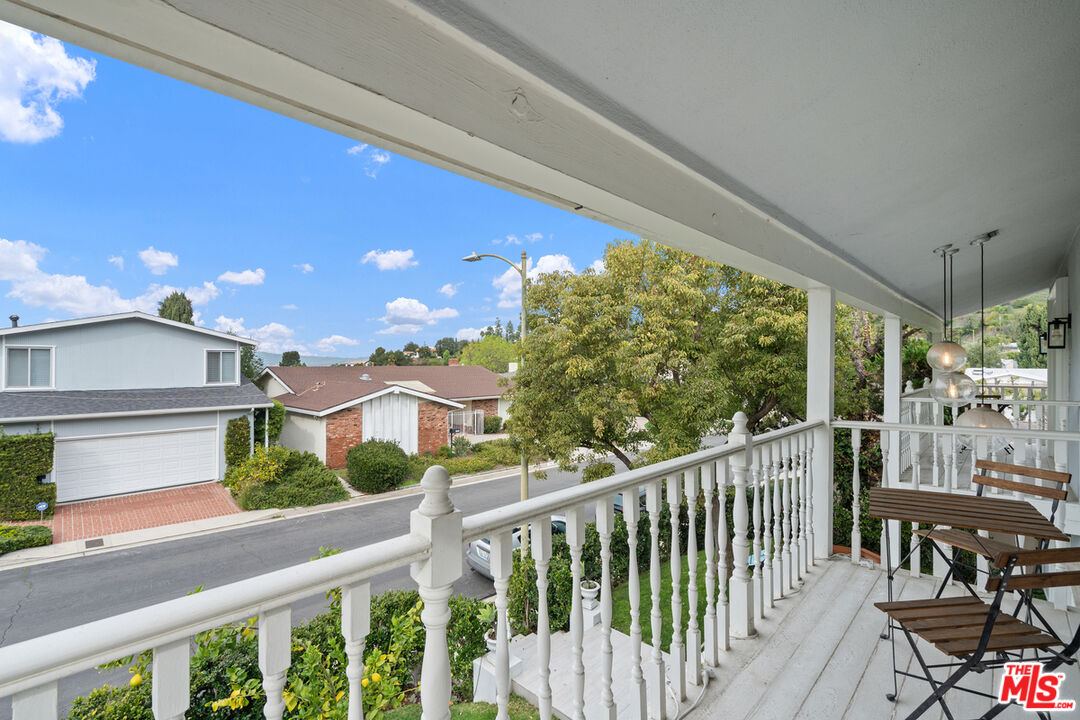 3156 Dona Emilia Drive Studio City, CA 91604 - Photo 26 of 43