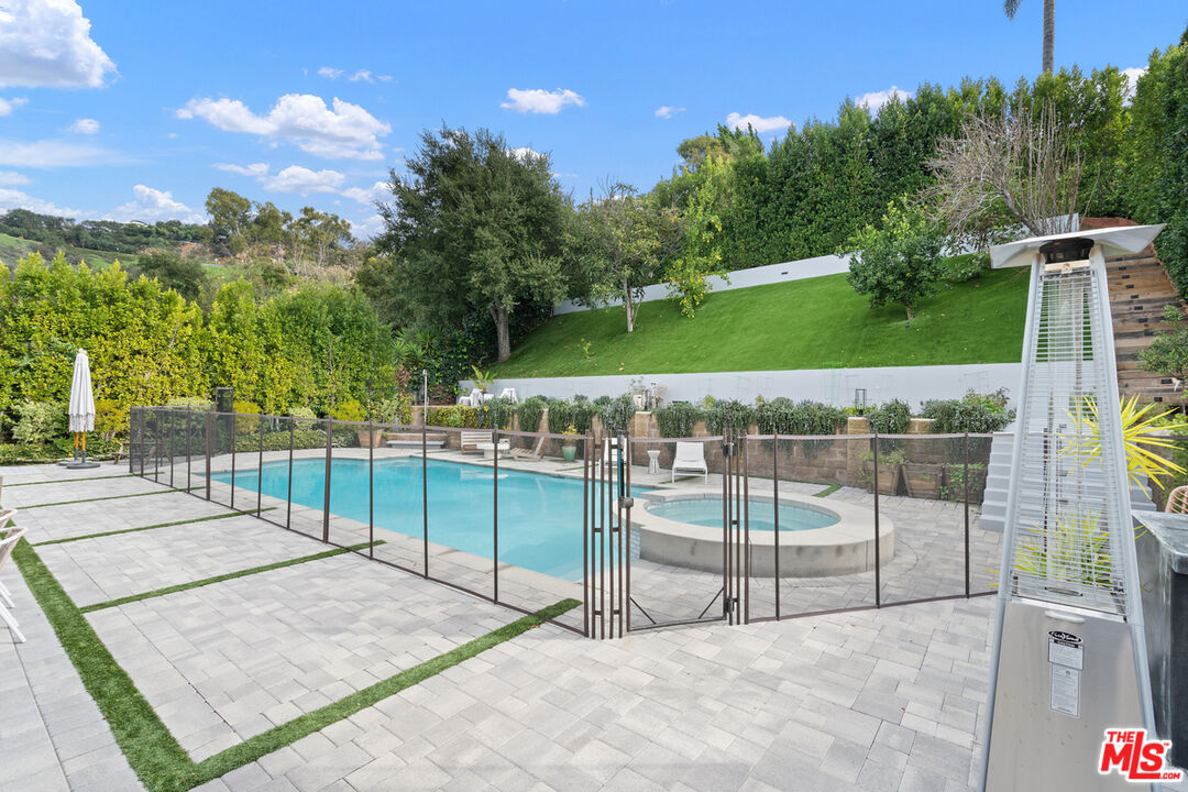 3156 Dona Emilia Drive Studio City, CA 91604 - Photo 34 of 43