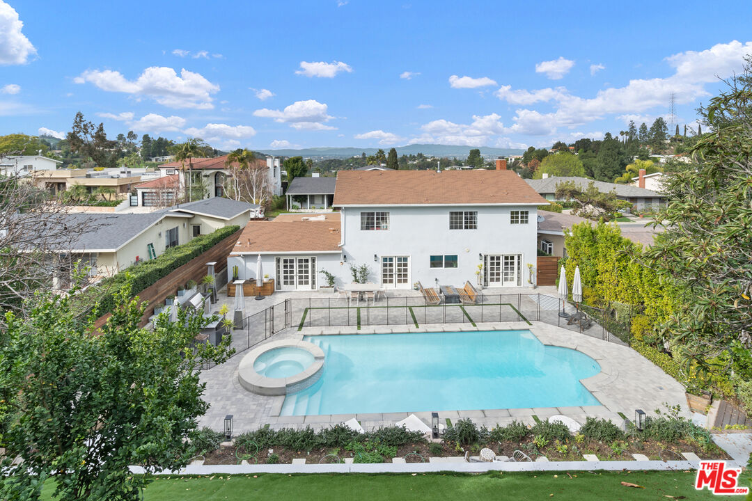 3156 Dona Emilia Drive Studio City, CA 91604 - Photo 39 of 43