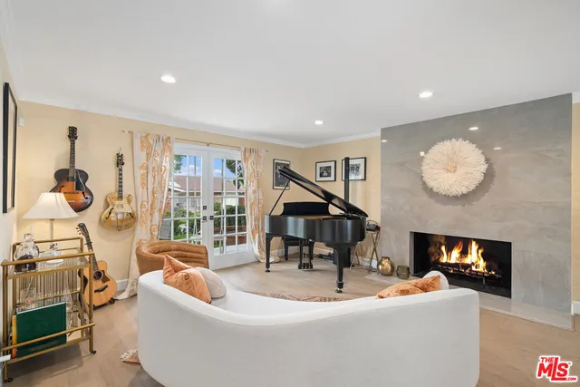 $3,100,000 | 3156 Dona Emilia Drive, Studio City, CA 91604