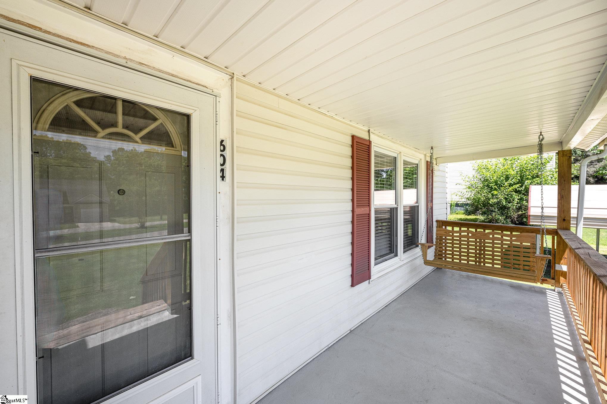 604 South Georgia Avenue Chesnee, SC 29323 - Photo 4 of 25