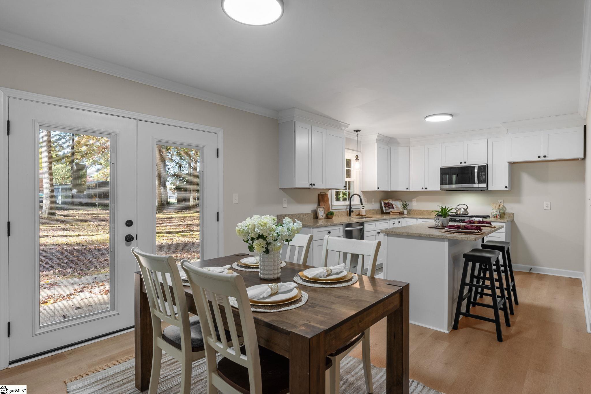 208 Spring Drive Easley, SC 29642 - Photo 17 of 34