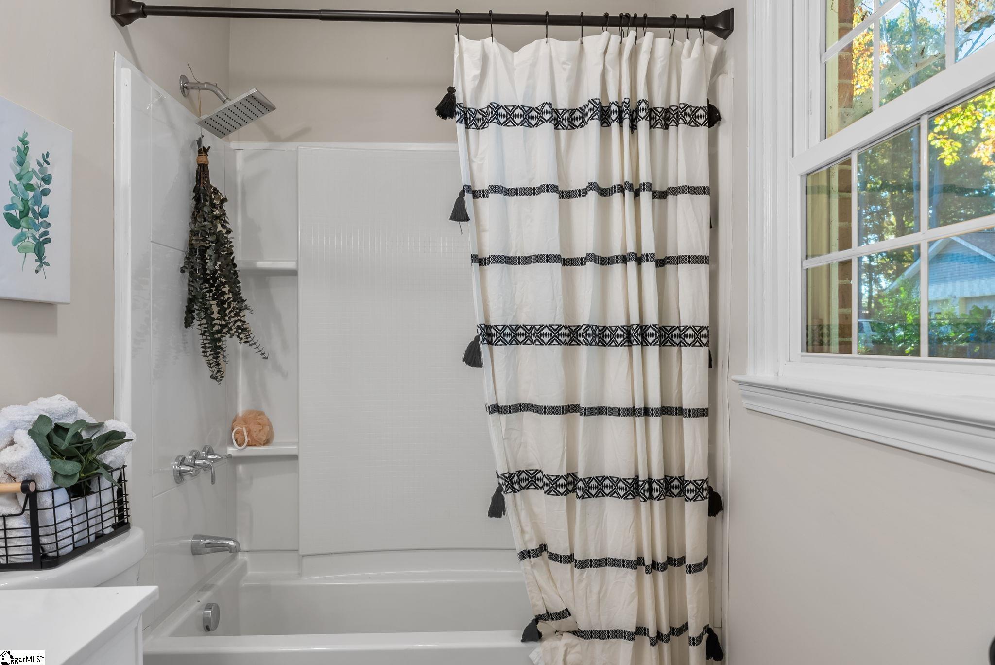 208 Spring Drive Easley, SC 29642 - Photo 24 of 34