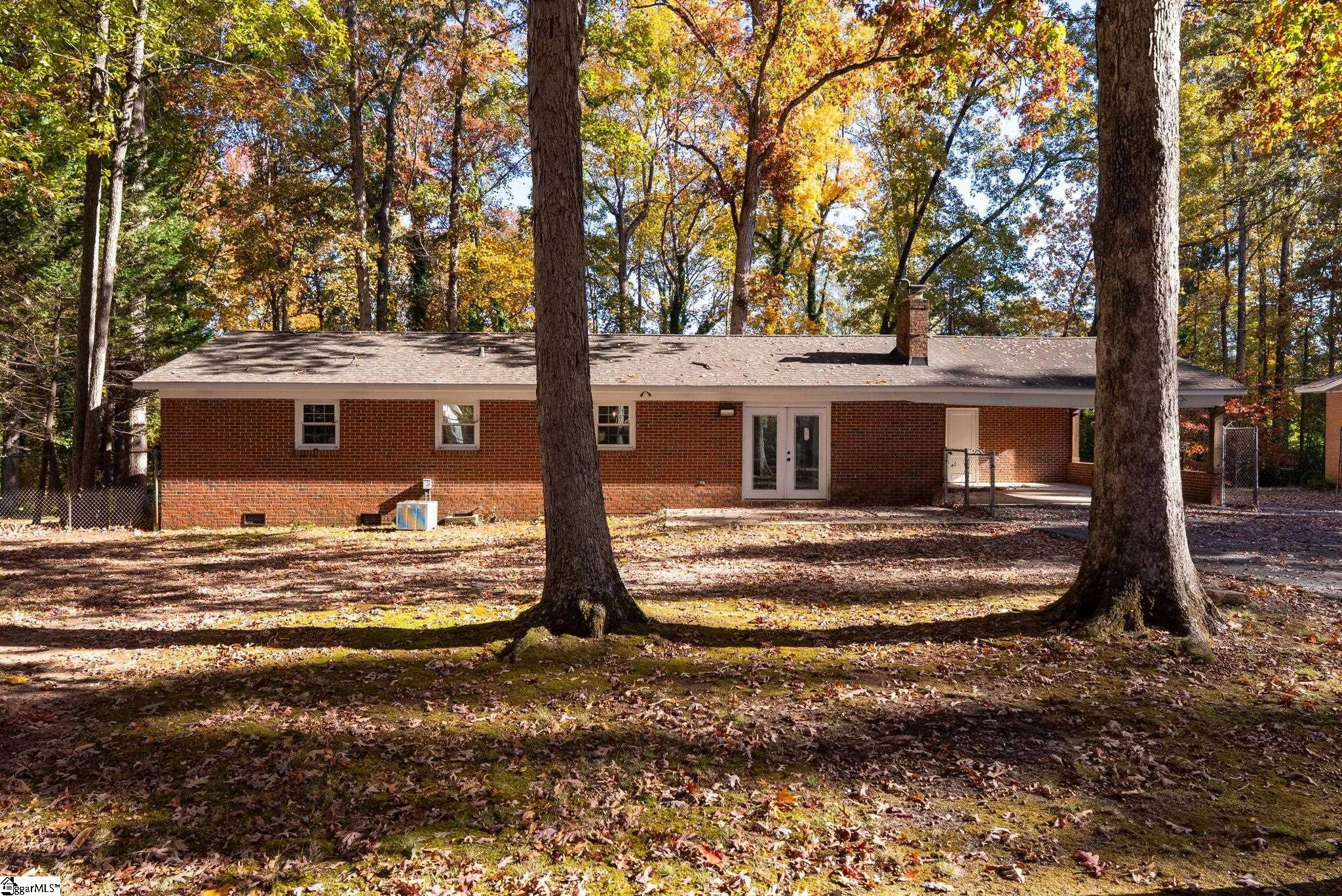 208 Spring Drive Easley, SC 29642 - Photo 33 of 34