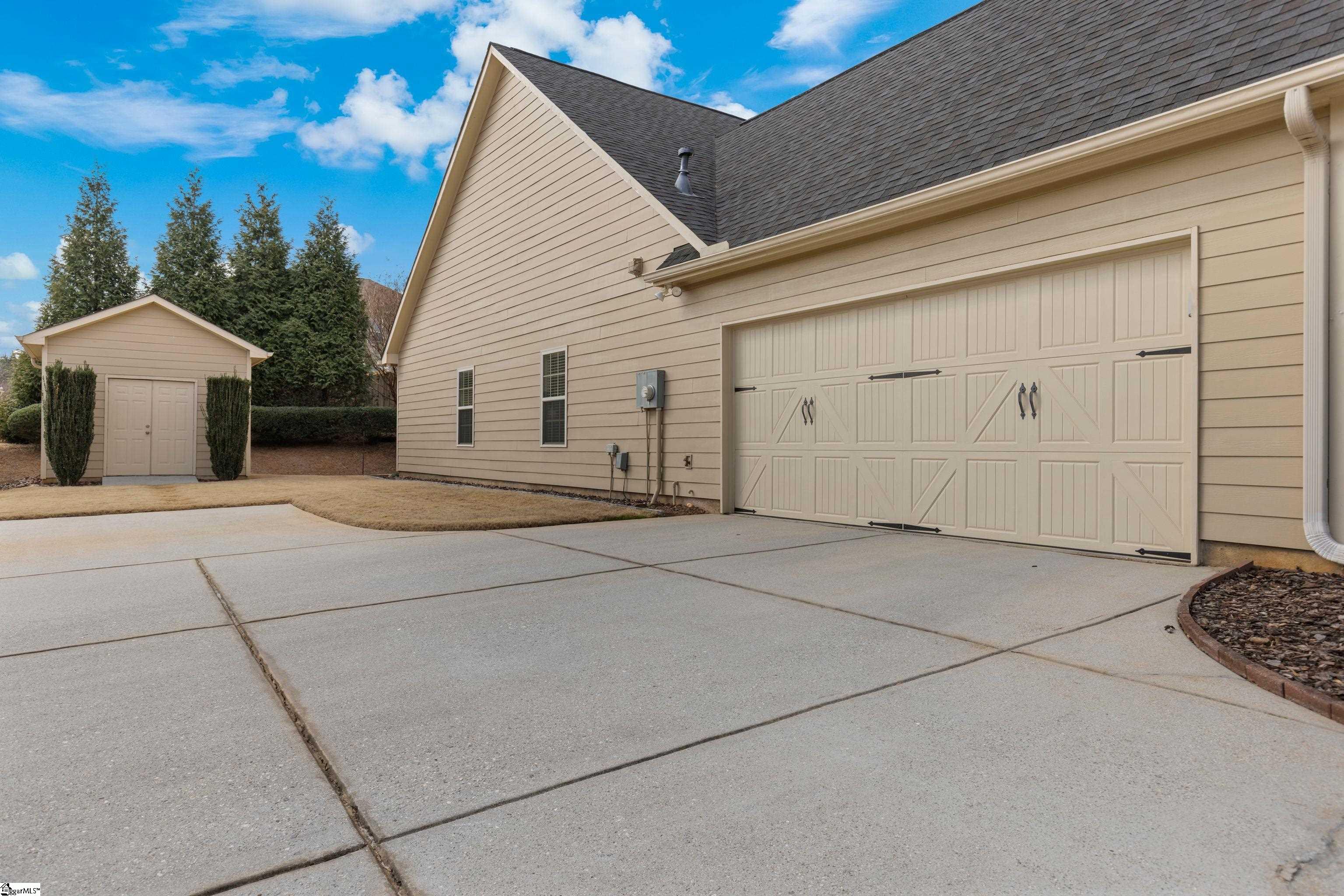 271 Silver Hawk Drive Duncan, SC 29334 - Photo 2 of 35