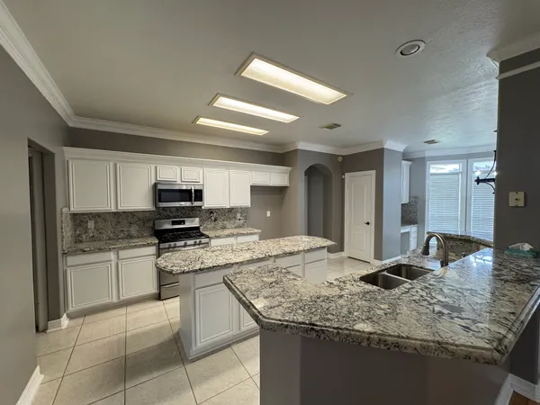 $3,200 | 15314 Carsen Bend Drive, Houston, TX 77049