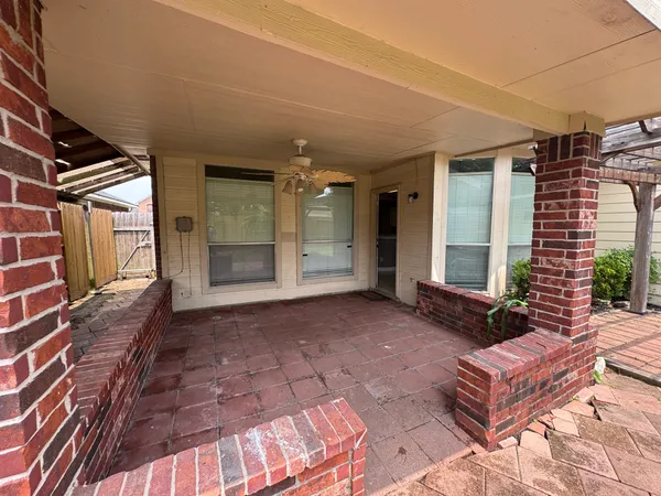 $3,200 | 15314 Carsen Bend Drive, Houston, TX 77049