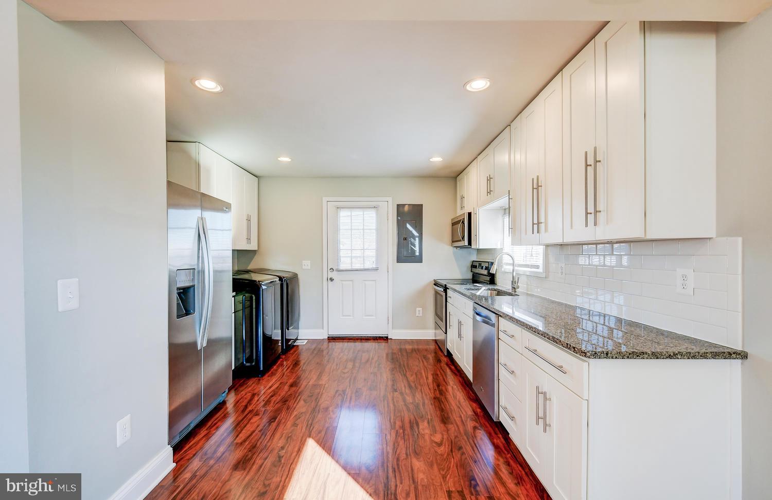 109 Bennett Road Baltimore, MD 21221 - Photo 7 of 22 Gallery Image 7