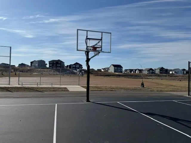 $479,990 | 4861 Is Pk Drive, Woodbury, MN 55129