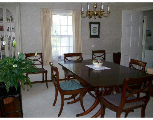 8 Ardmore Road Worcester, MA 01609 - Photo 11 of 16 Gallery Image 11