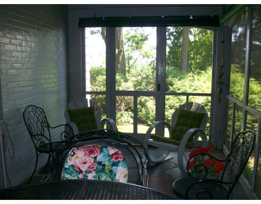 8 Ardmore Road Worcester, MA 01609 - Photo 12 of 16 Gallery Image 12