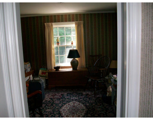 8 Ardmore Road Worcester, MA 01609 - Photo 16 of 16 Gallery Image 16
