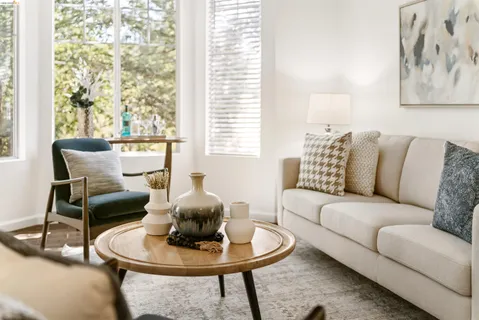 $344,000 | 280 Caldecott Lane, Unit 321, Oakland, CA 94618