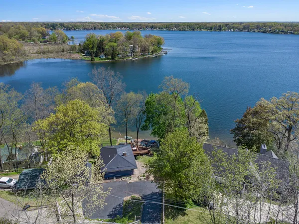 $550,000 | 13872 Fineview Bluff Drive, Battle Creek, MI 49017