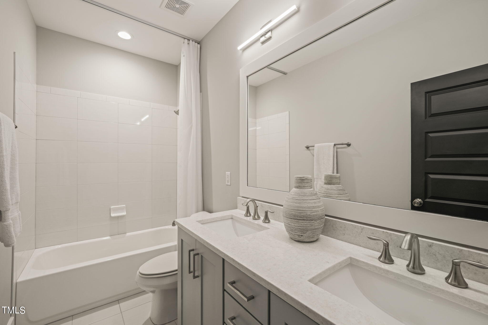 713 Sasser Street Raleigh, NC 27604 - Photo 40 of 66 40-web-or-mls-DSC01259