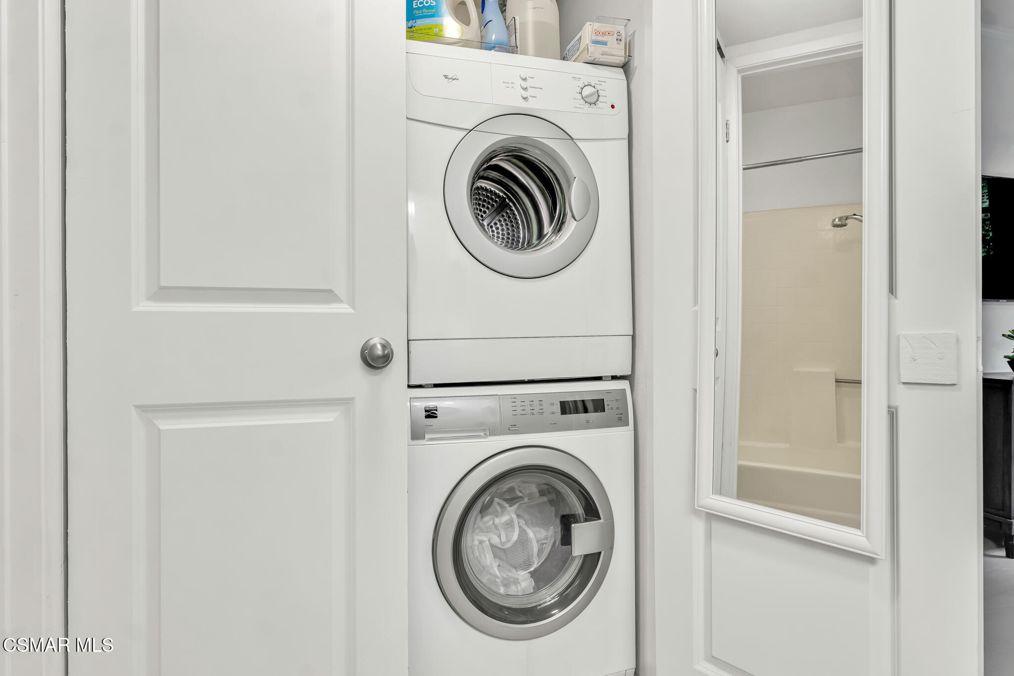 4561 Alamo Street, Unit C Simi Valley, CA 93063 - Photo 22 of 30 Laundry Area