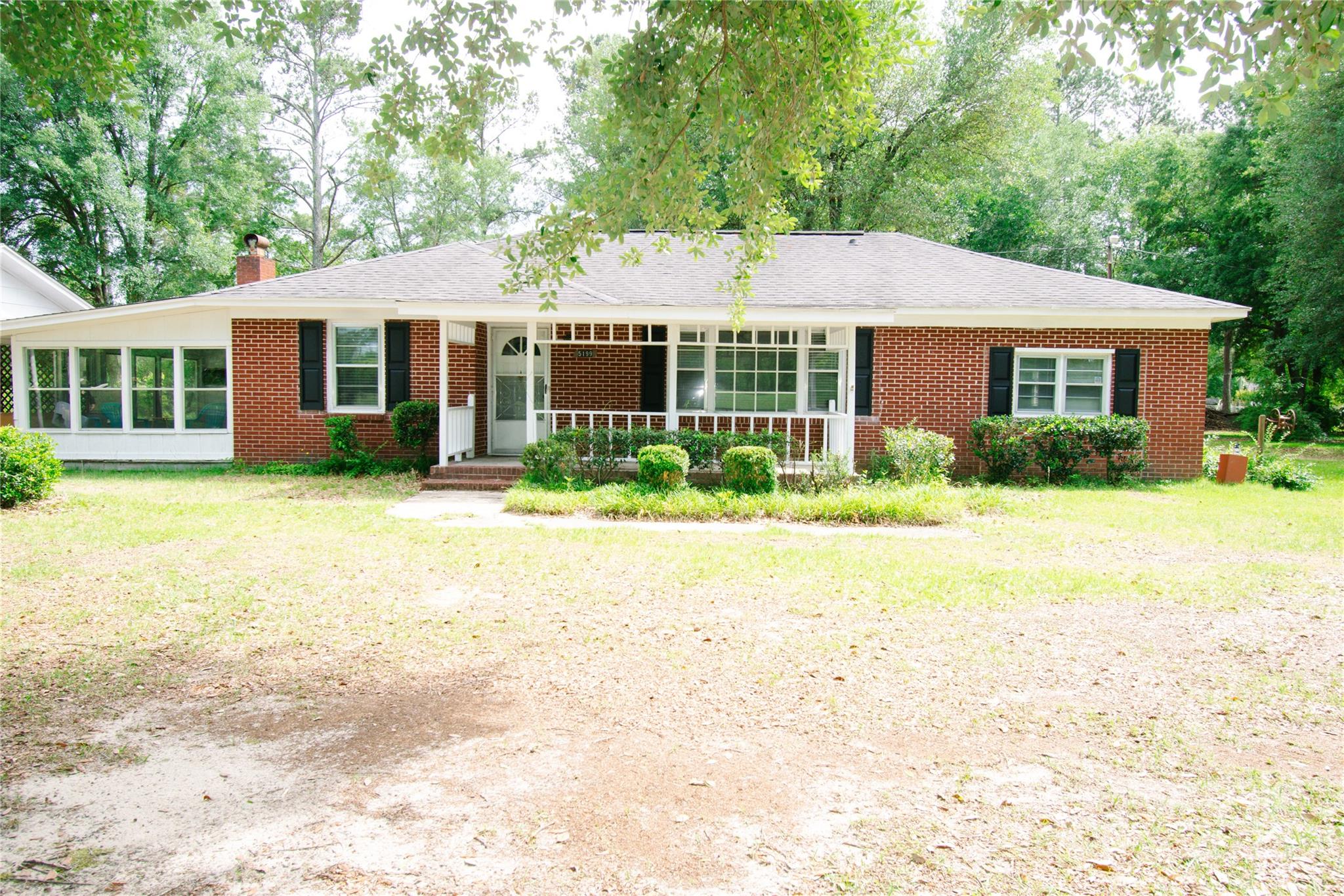 5199 Bethune Road Kershaw, SC 29067 - Photo 3 of 33