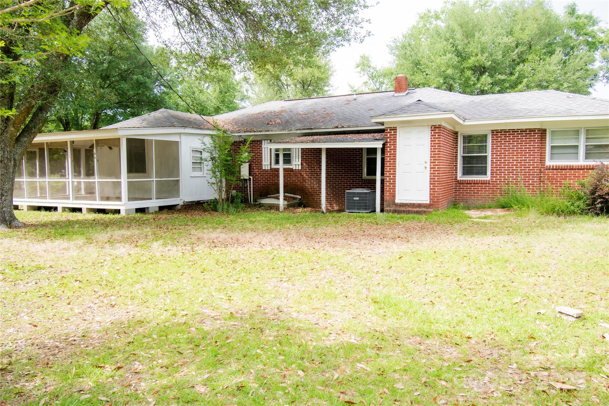 5199 Bethune Road Kershaw, SC 29067 - Photo 5 of 33