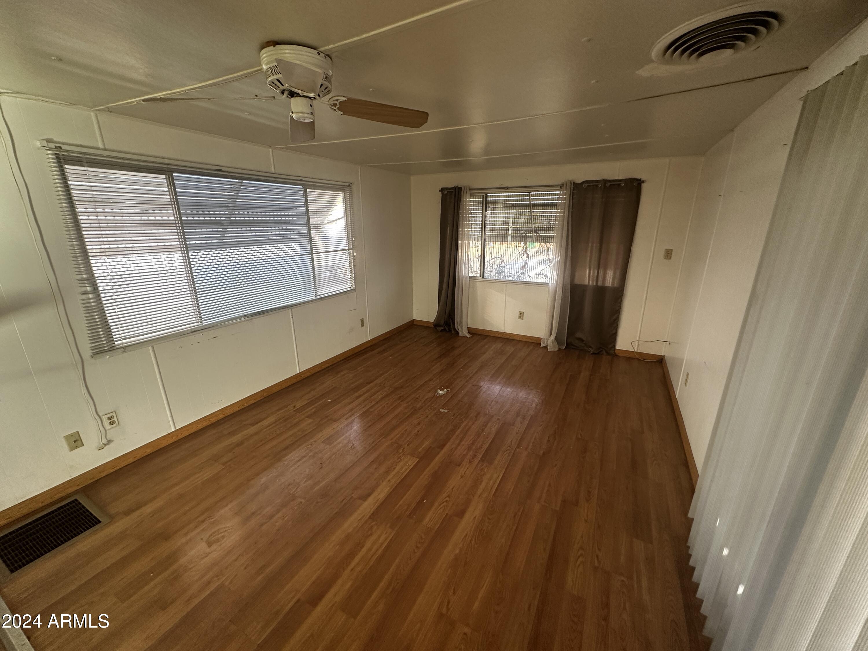 2524 East Contention Mine Road, Unit 46 Phoenix, AZ 85032 - Photo 13 of 20 Living room
