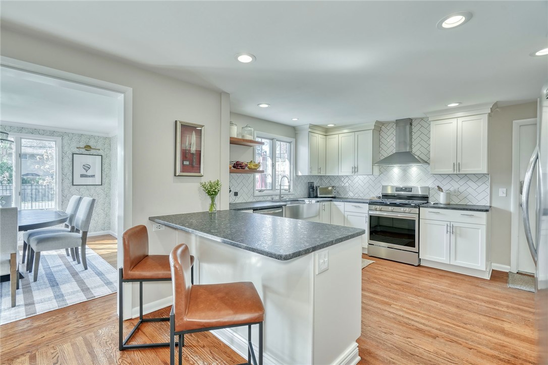 41 Old N Hill Irondequoit, NY 14617 - Photo 12 of 50