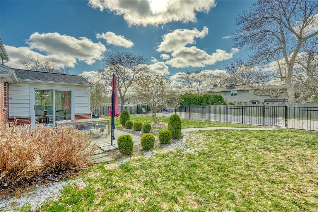 41 Old N Hill Irondequoit, NY 14617 - Photo 44 of 50