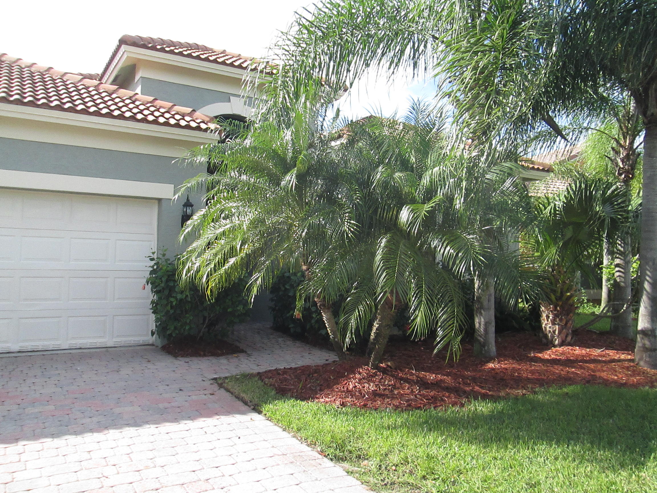 2104 Northwest Marsh Rabbit Lane Jensen Beach, FL 34957 - Photo 2 of 25 Exterior