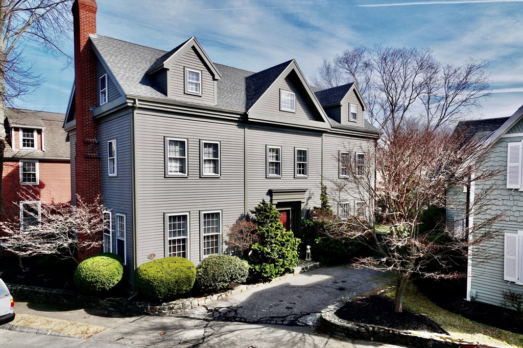 3 Doaks Lane Marblehead, MA 01945 - Photo 2 of 33