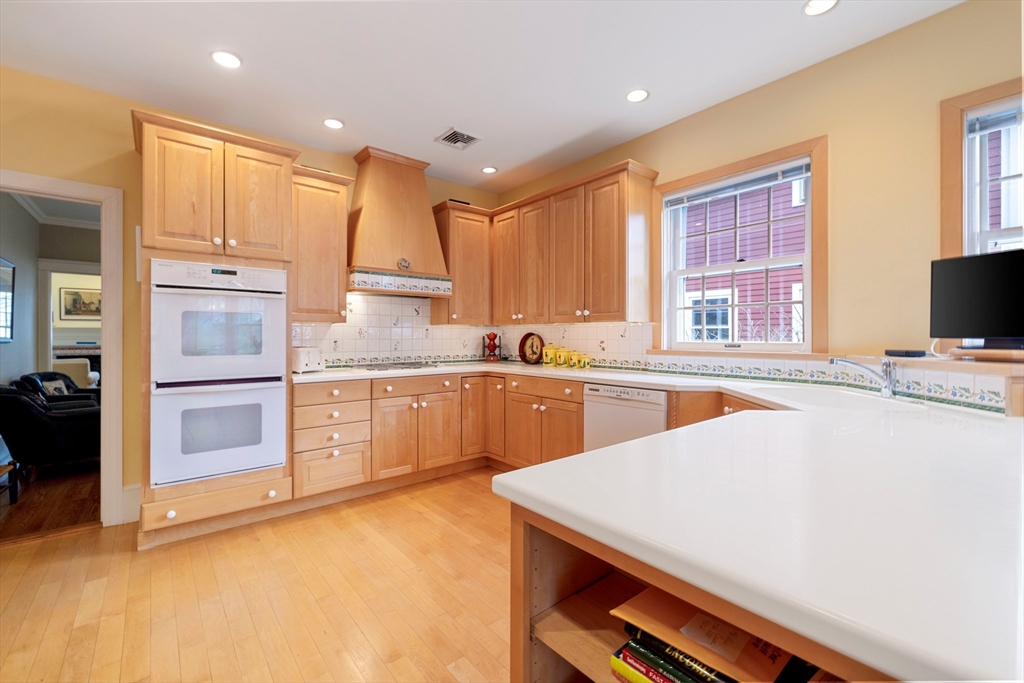 3 Doaks Lane Marblehead, MA 01945 - Photo 9 of 33