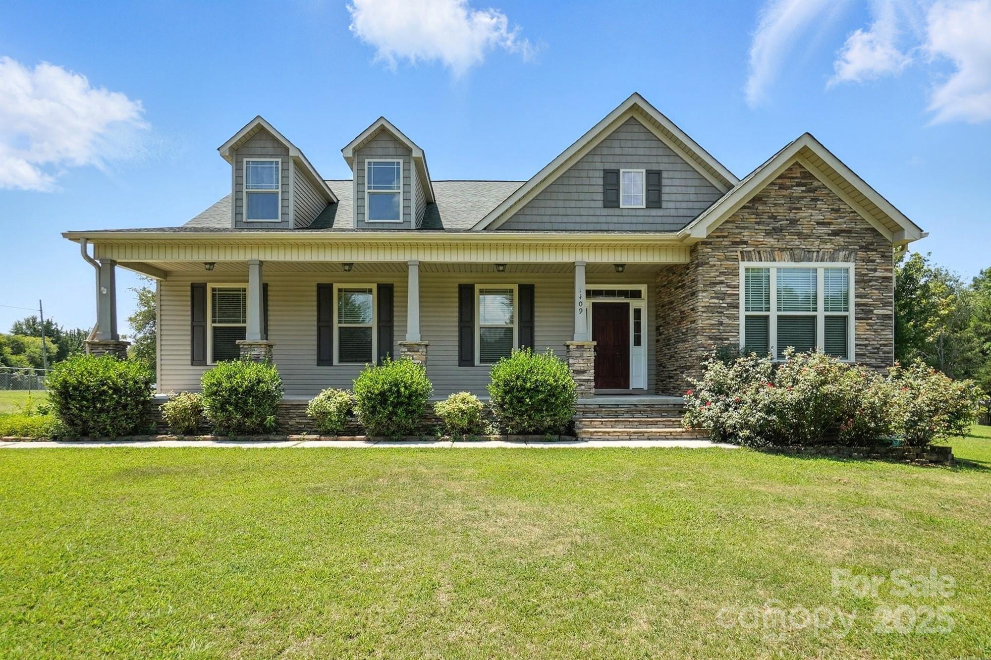 1409 State Rd S-46-151 Clover, SC 29710 - Photo 1 of 40 Gallery Image 1