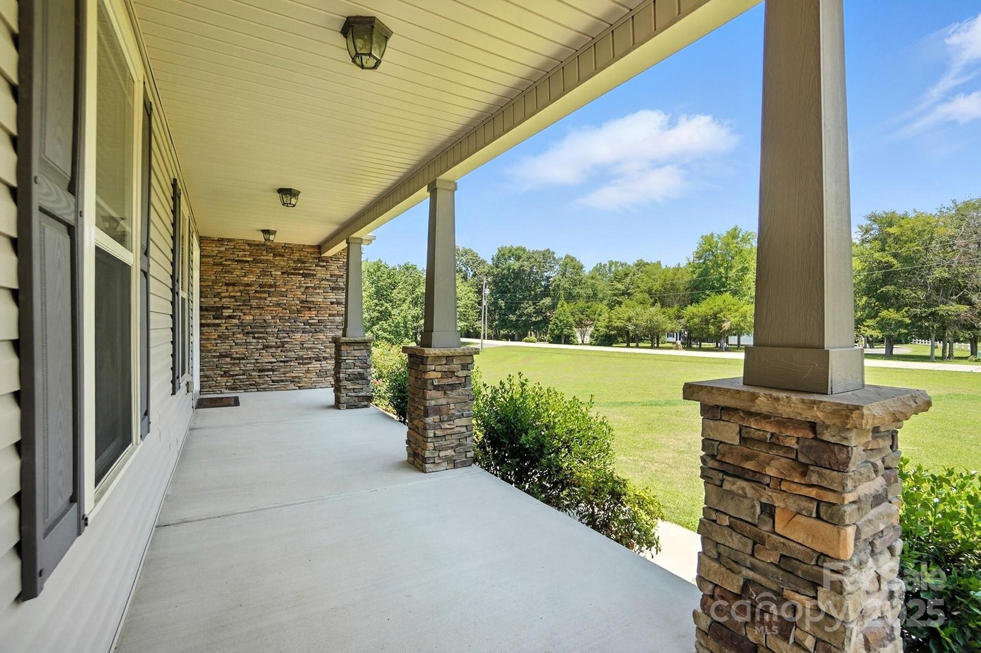 1409 State Rd S-46-151 Clover, SC 29710 - Photo 4 of 40 Gallery Image 4