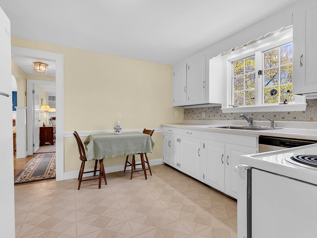16 Mildred Road Danvers, MA 01923 - Photo 9 of 27