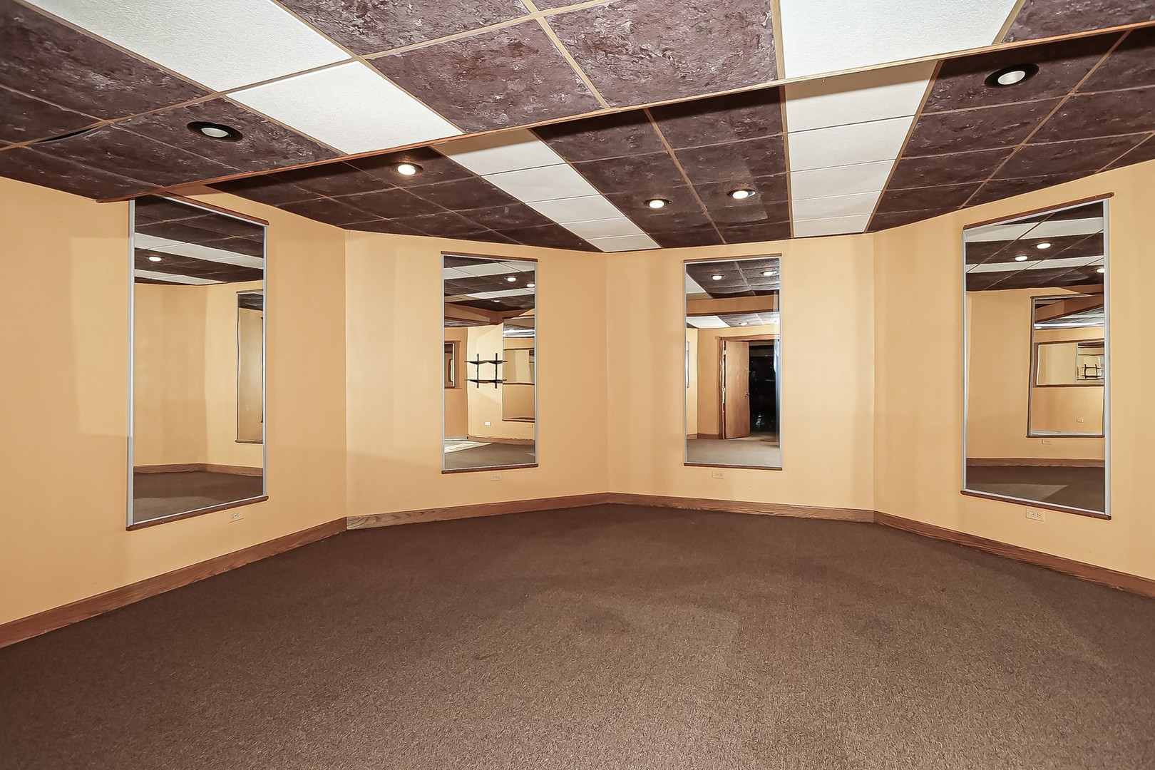 19860 Lembcke Road Harvard, IL 60033 - Photo 31 of 53