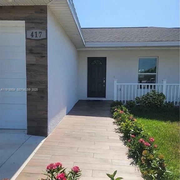 417 Cherry Tree Drive Sebring, FL 33876 - Photo 3 of 26 a view of a backyard