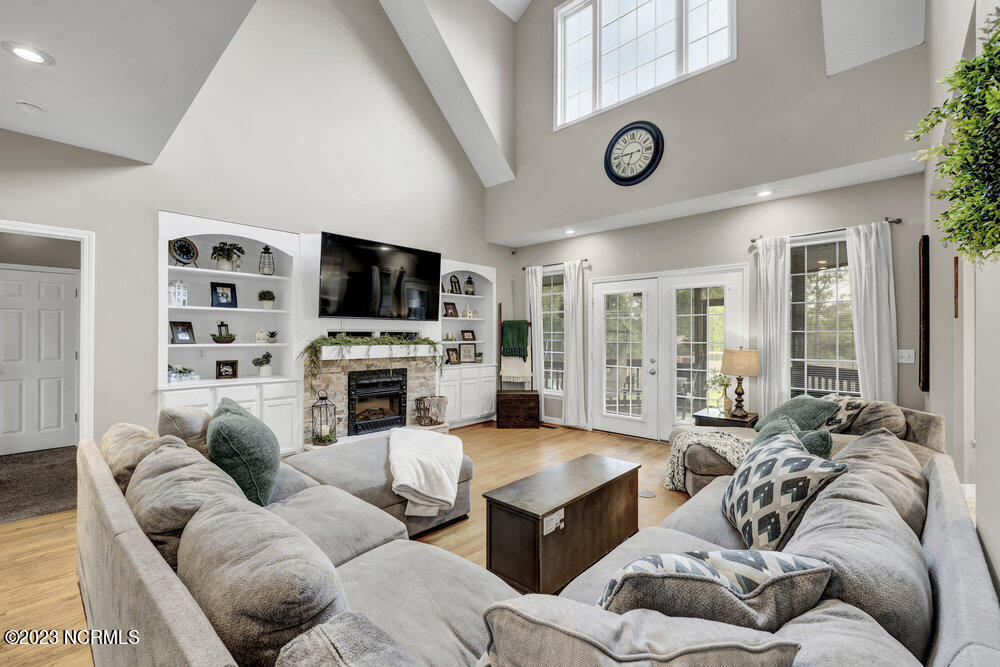 409 Tahoe Road Wilmington, NC 28412 - Photo 5 of 40 008_6q7a0985