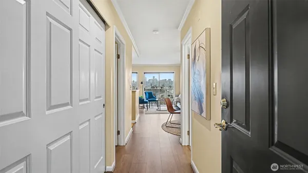 $450,000 | 3420 Burke Avenue North, Unit C308, Seattle, WA 98103