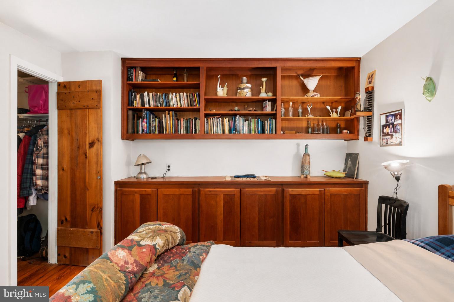 150 Cooks Glen Road Spring City, PA 19475 - Photo 30 of 37 a bed room with a bed and a book shelf