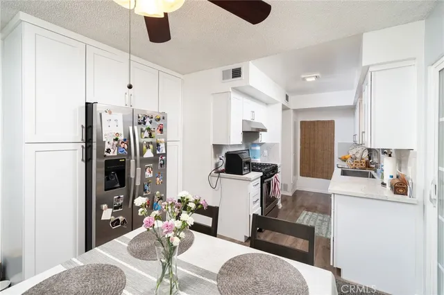 $570,000 | 1800 West Gramercy Avenue, Unit 43, Anaheim, CA 92801